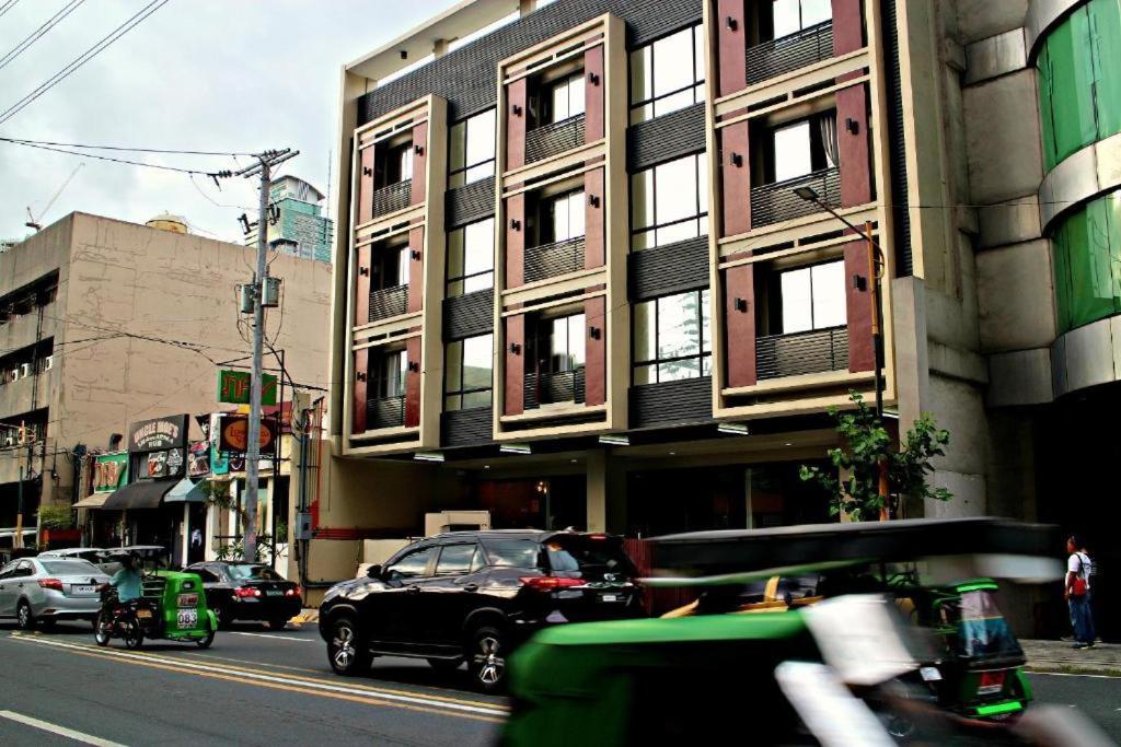 Urban Hostel Pasig City Esterno foto