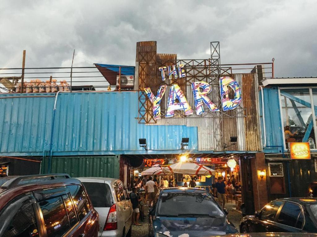 Urban Hostel Pasig City Esterno foto