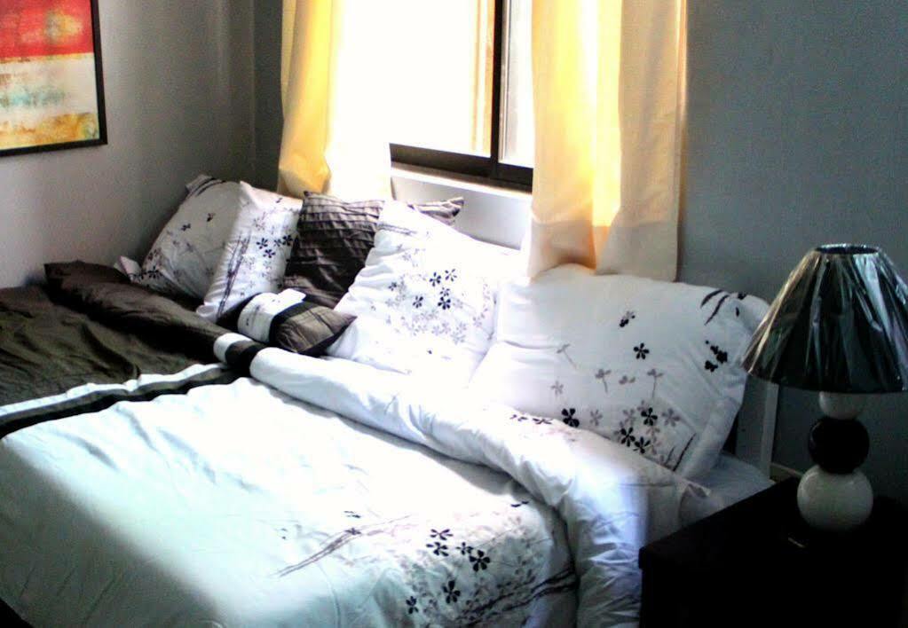 Urban Hostel Pasig City Esterno foto
